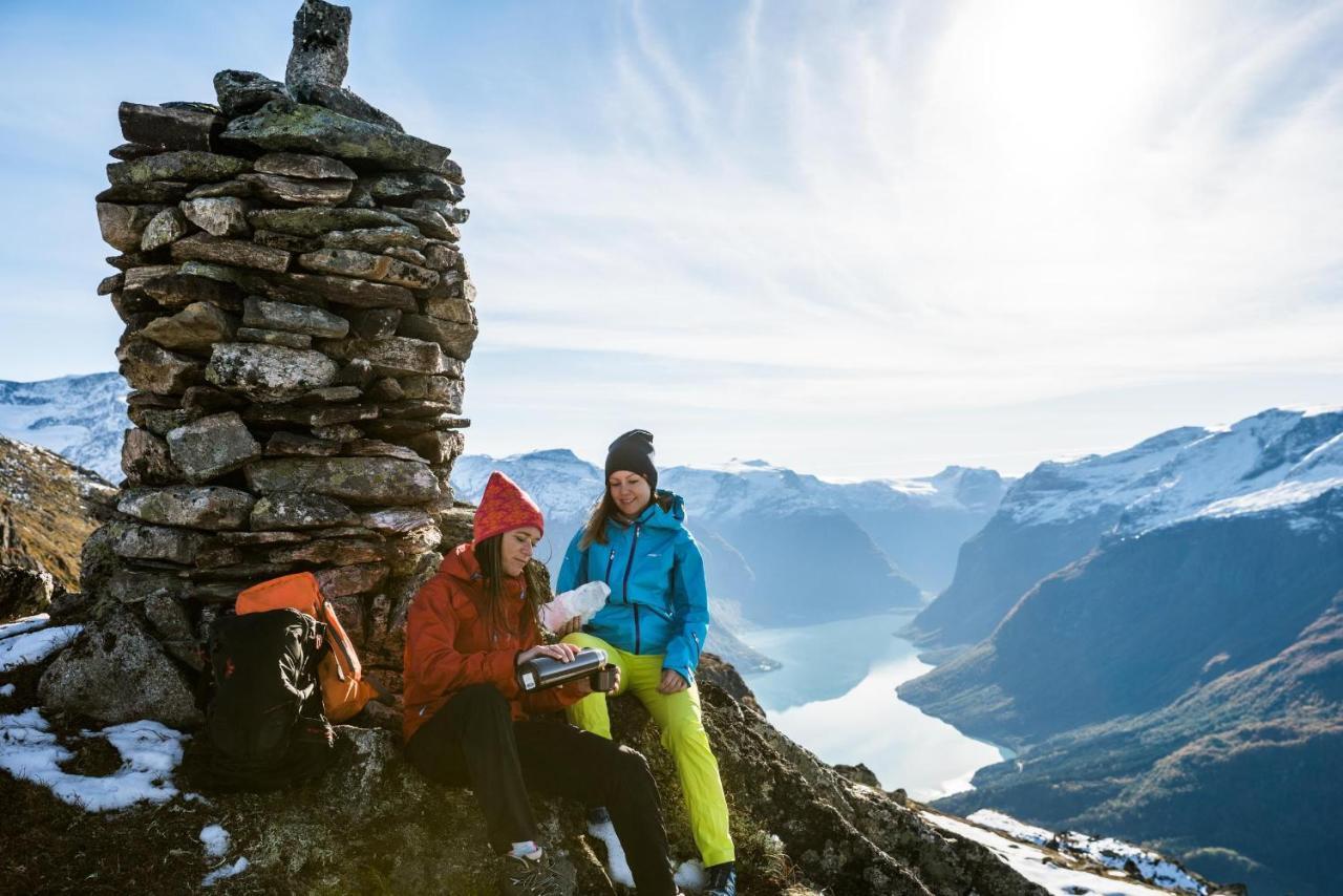 Hotel Loenfjord Loen Buitenkant foto