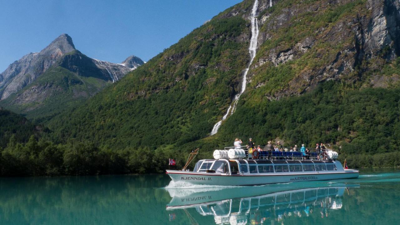 Hotel Loenfjord Loen Buitenkant foto