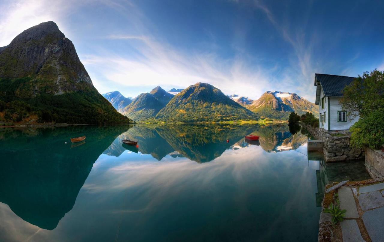 Hotel Loenfjord Loen Buitenkant foto